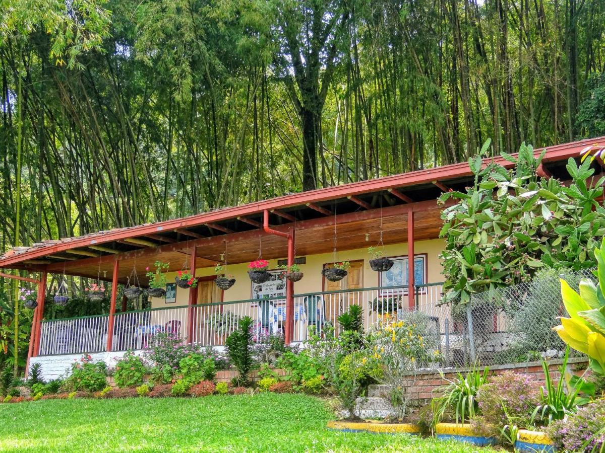 Finca Turistica Los Rosales Pereira Ngoại thất bức ảnh